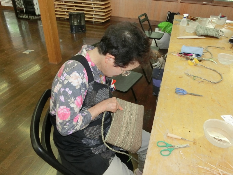 奥会津　三島町　編み組細工　ヒロロ　体験　教室　工人　角田　講師　